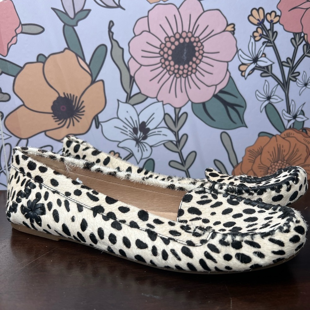 Jack Rogers Black and White Dot Millie Calf Hair moccasins  Size 6.5B